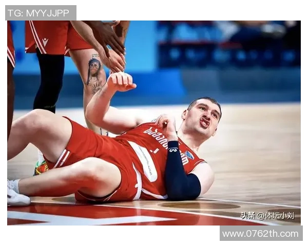 足球场上撞人的球星引发争议和热议 究竟是谁导致了这场冲突的发生